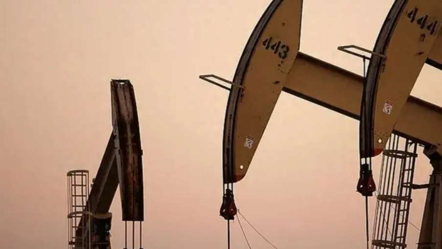 Oil Stocks Face Correction Risks